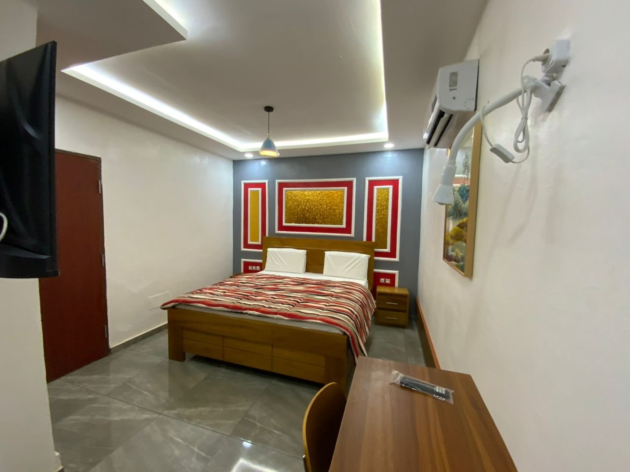 Chambre 02 — Guiglo